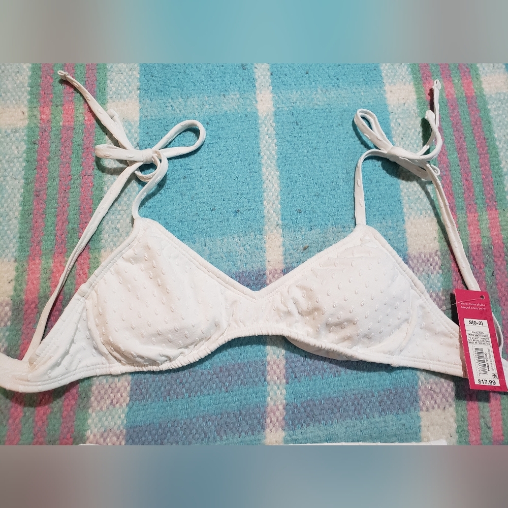 NWT • womens bathing suit top • white • small 0-2